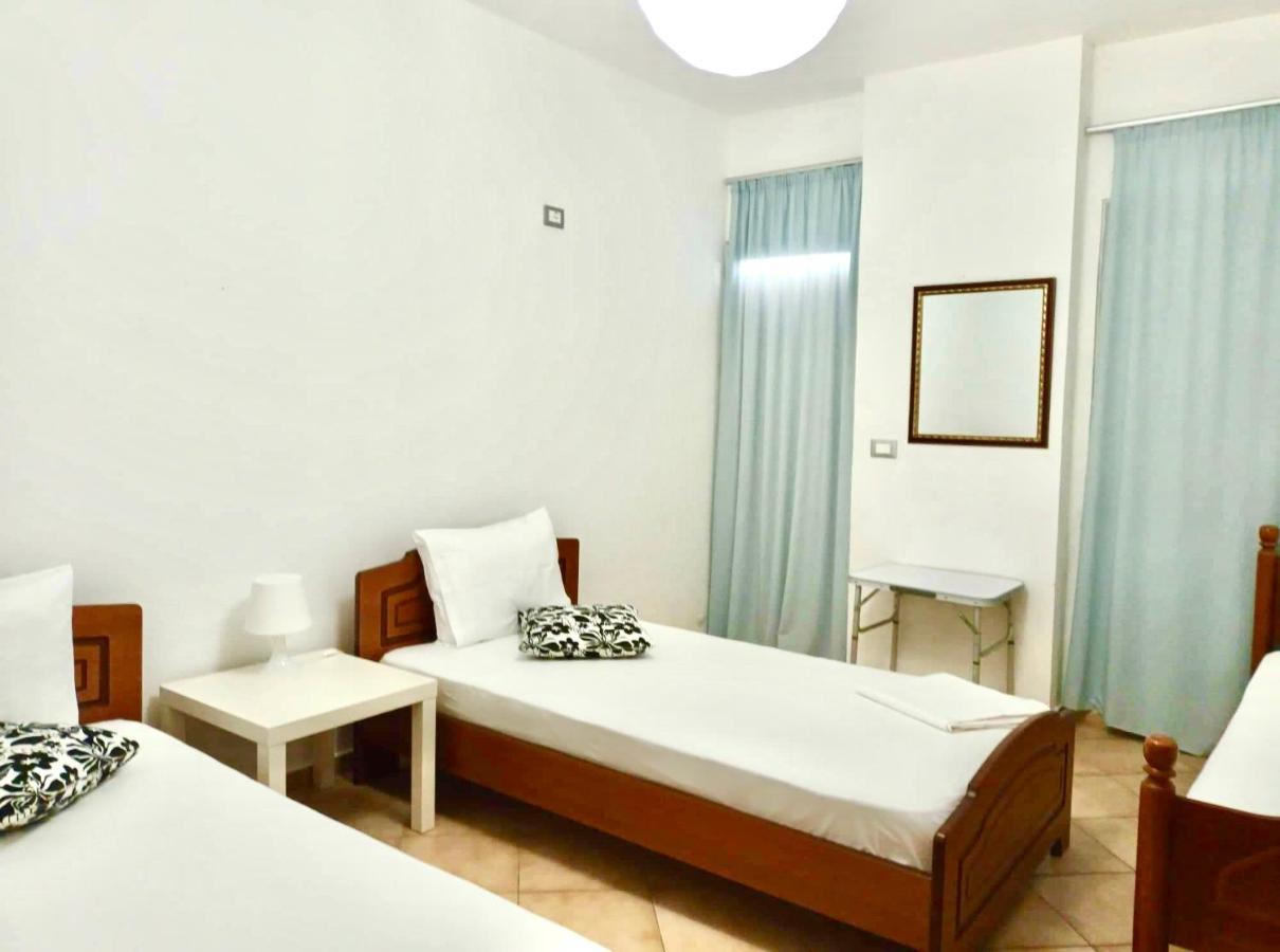 - Port Apartment