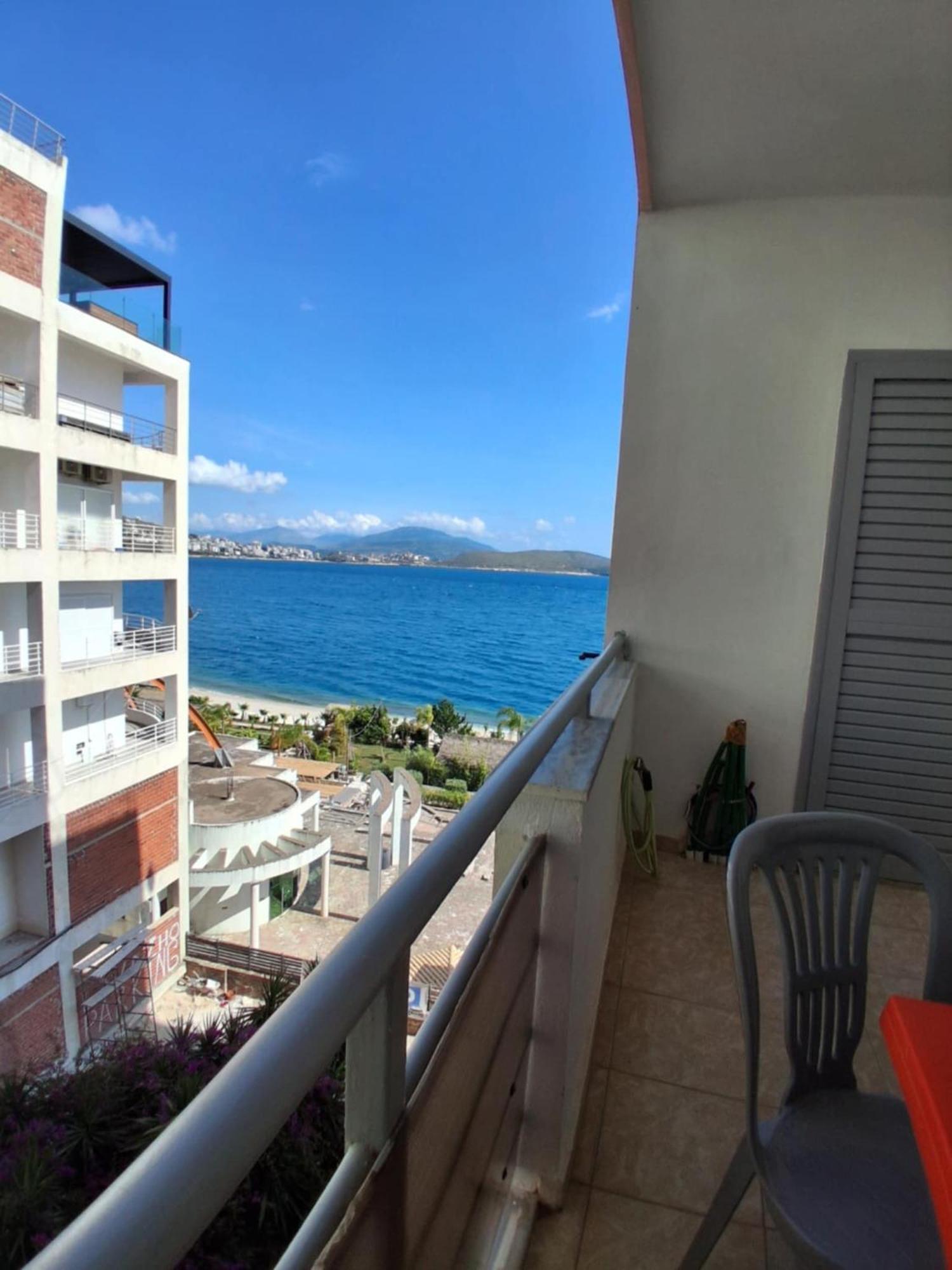 - Port Sarande